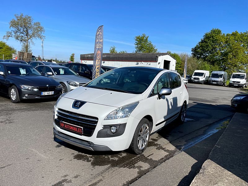 PEUGEOT 3008 Monospace 2013