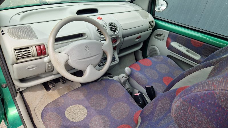 RENAULT TWINGO I 2000