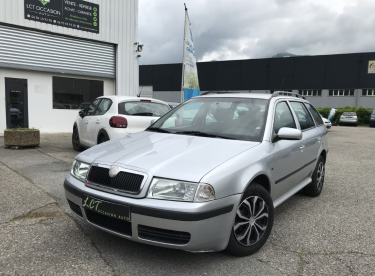 SKODA OCTAVIA COMBI - 1.9 TDi 100cv TOUR - GARANTIE 6 MOIS