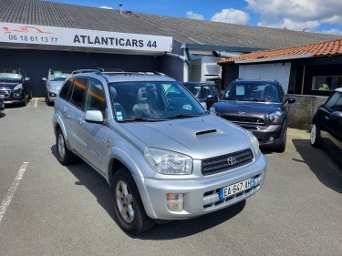 TOYOTA RAV 4 II 2003