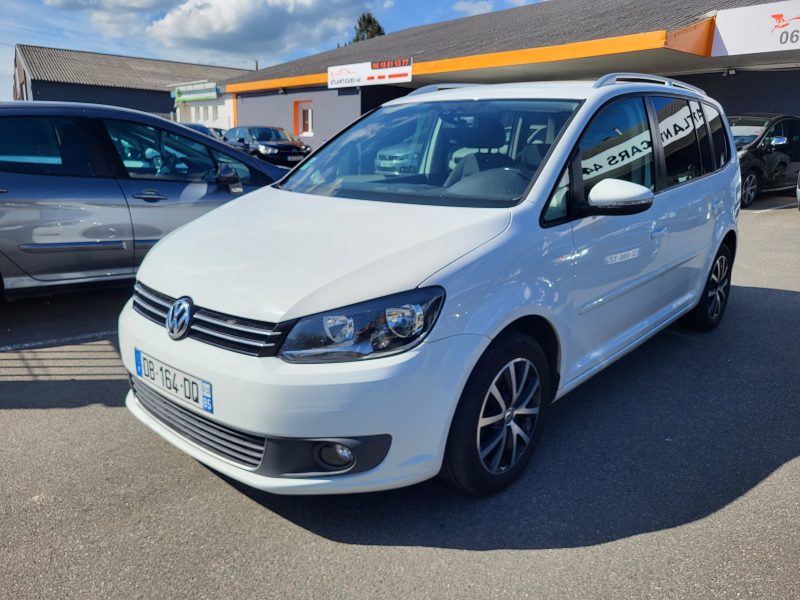 VOLKSWAGEN TOURAN 2013