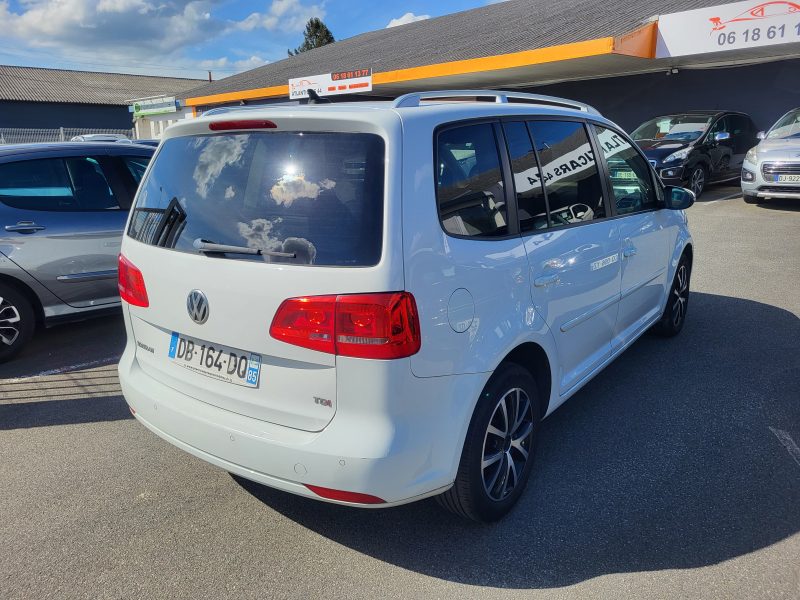 VOLKSWAGEN TOURAN 2013