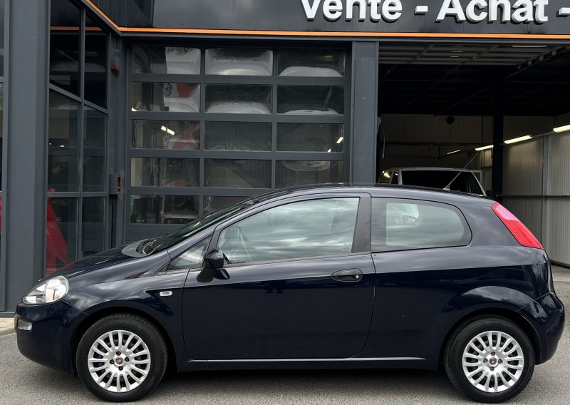 FIAT PUNTO III PHASE 3 1.2 69 Cv 5 PLACES / CLIMATISATION 59 700 Kms CRIT AIR 1 - GARANTIE 1 AN