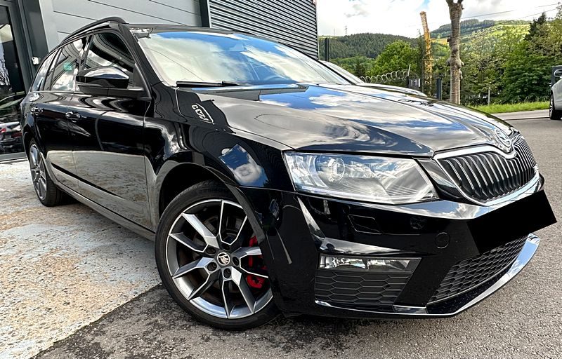 SKODA Octavia Combi 2.0 TSI 220 RS *CANTON*GPS*CUIR*XENON