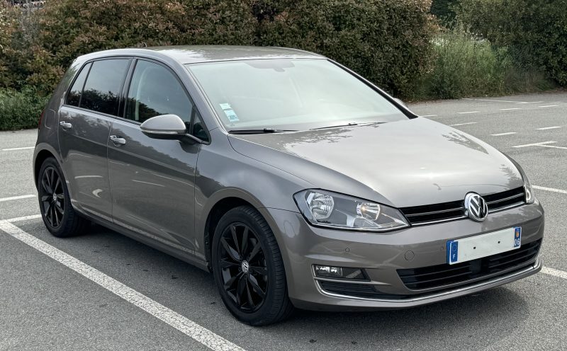 VOLKSWAGEN GOLF VII 2.0 TDI 150 CARAT