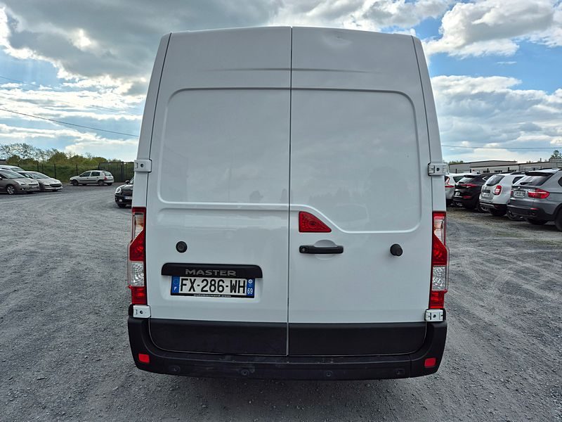 RENAULT MASTER III L2H2 135CV FWD 2021 136000 KM 