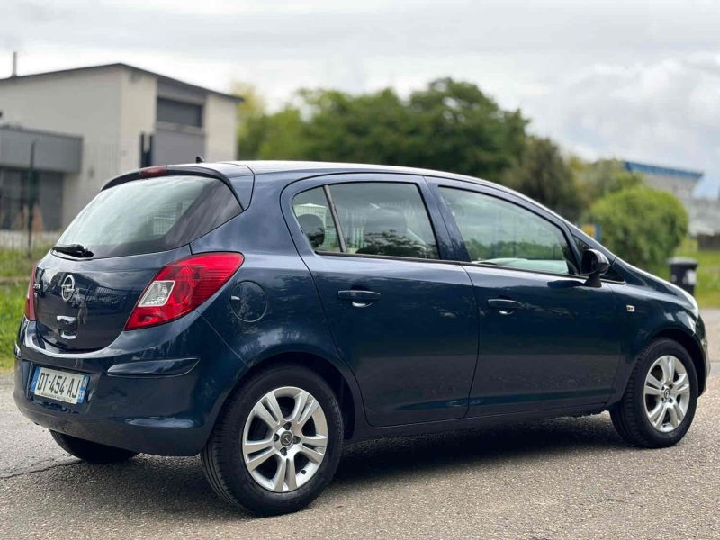 OPEL CORSA 2013