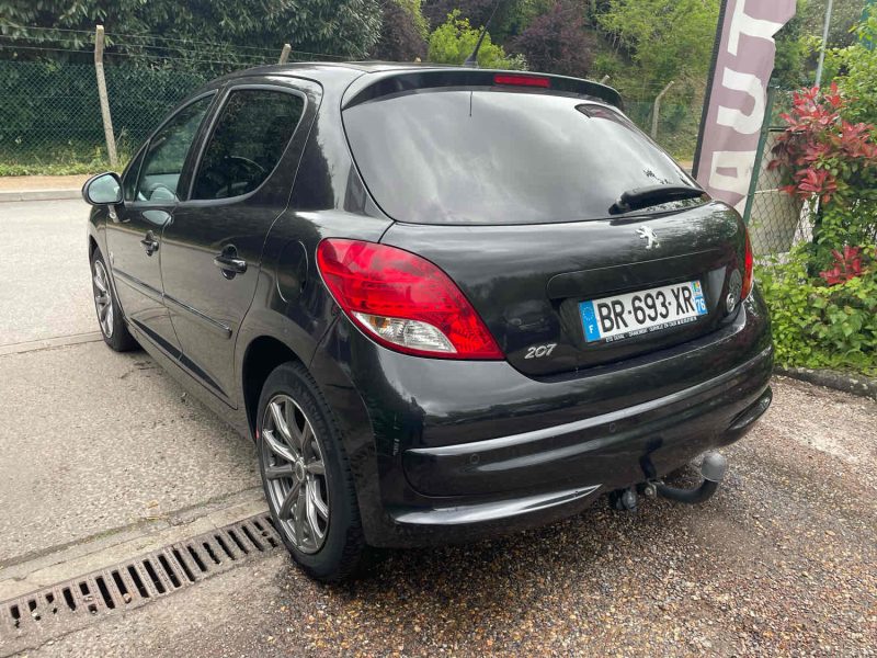 PEUGEOT 207 1.6HDI 92CV