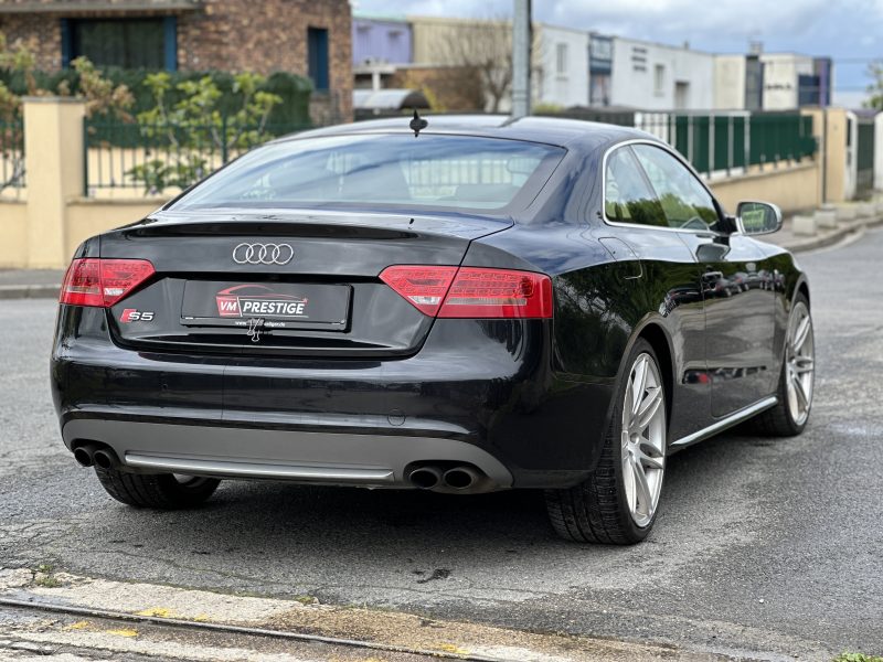 AUDI S5 2010