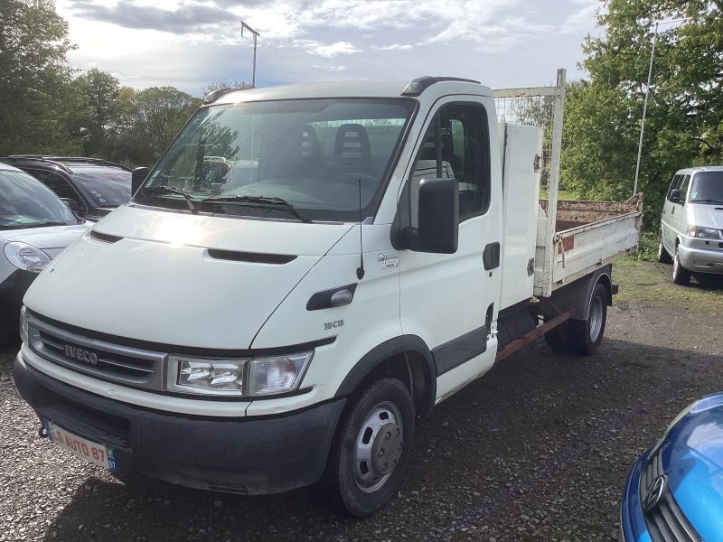 IVECO DAILY III Fourgon 2005