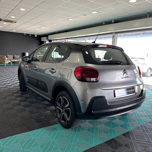 CITROEN C3 III 1.5 BlueHDi 100 cv SHINE BUSINESS Garantie 12 Mois