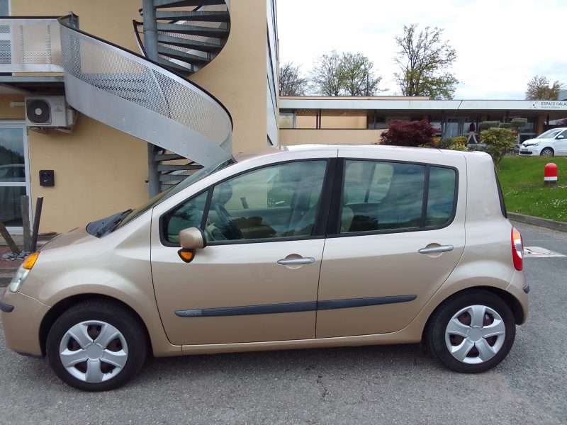 RENAULT MODUS  2006