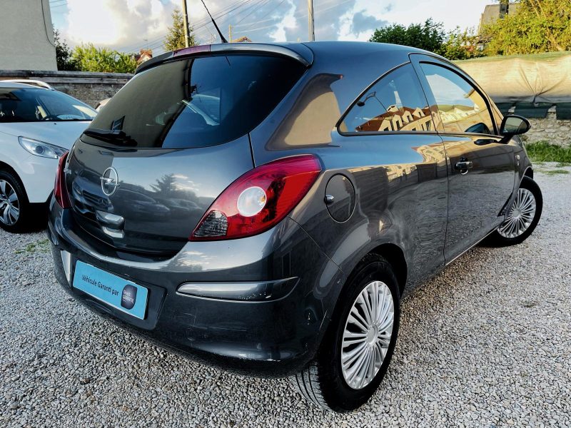 OPEL CORSA D 2010