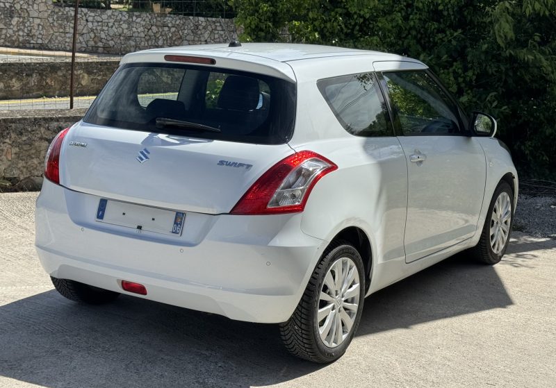 SUZUKI SWIFT 1.2 90 GLX PACK