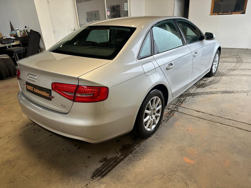 AUDI A4 B8 2012