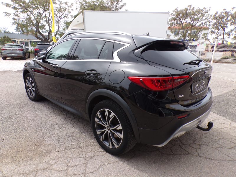 INFINITI QX30 2016