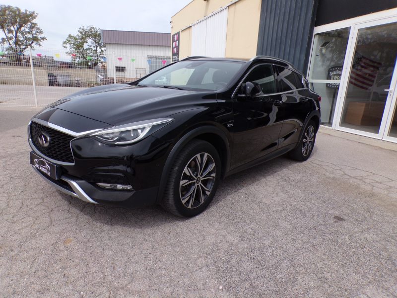 INFINITI QX30 2016