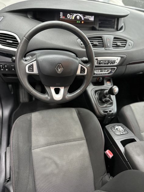 RENAULT SCENIC III 2012