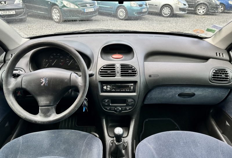 PEUGEOT 206 1.4L i 75cv BASE *101.000kms / REVISER_GARANTIE