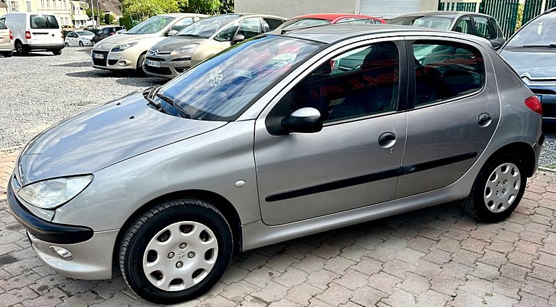 PEUGEOT 206 1.4L i 75cv BASE *101.000kms / REVISER_GARANTIE