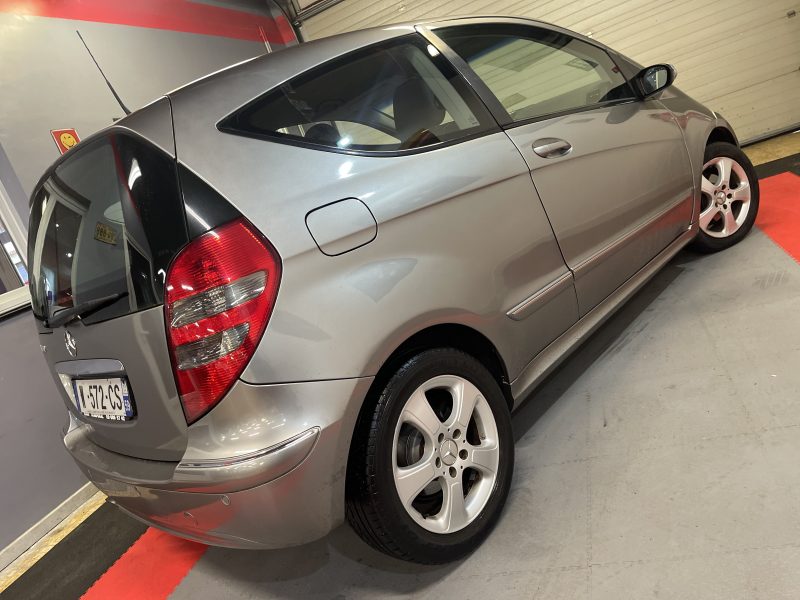 MERCEDES A150/1.5I 95CV/BOITE AUTO/AVANTGARDE/122000KM/PARFAIT ETAT