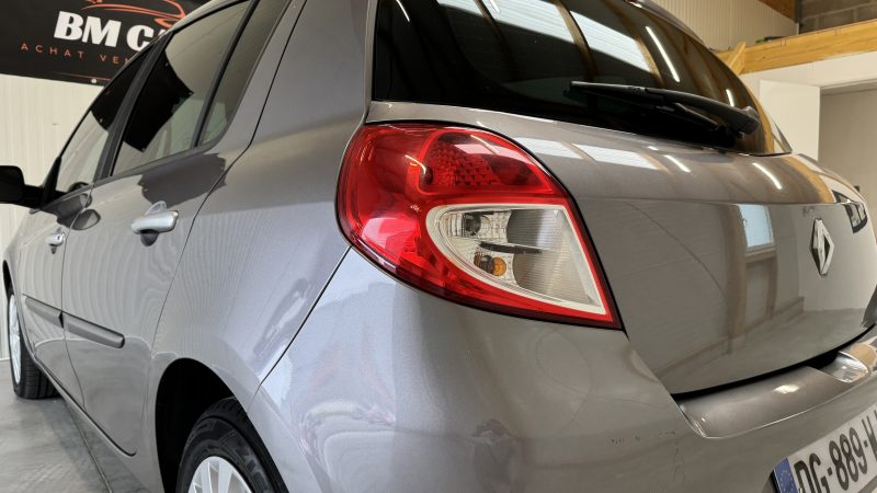 RENAULT CLIO III 2011