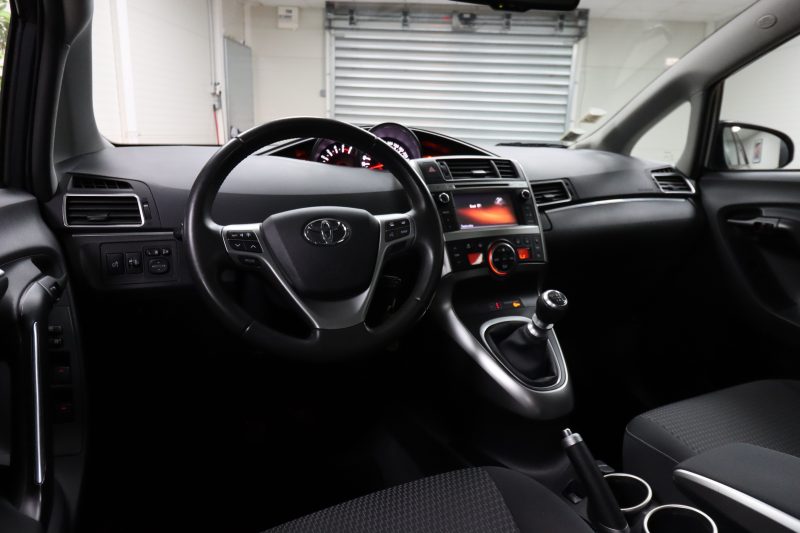 TOYOTA VERSO 2015