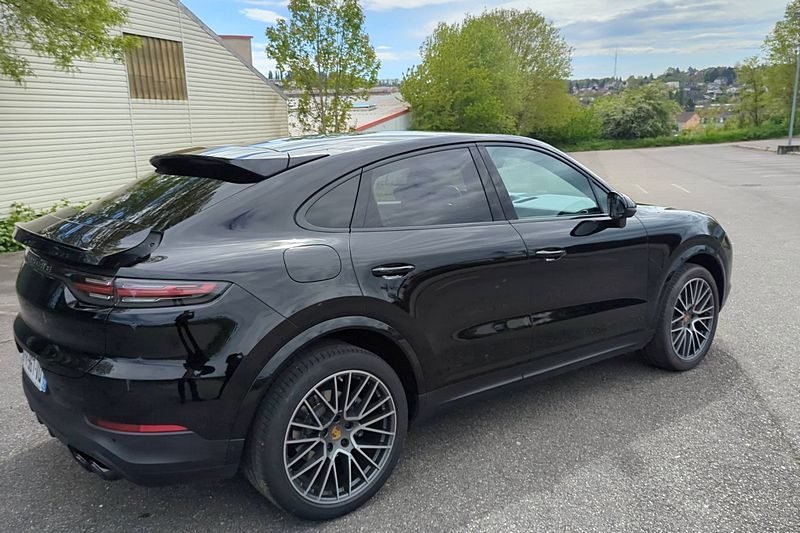 PORSCHE CAYENNE 2019