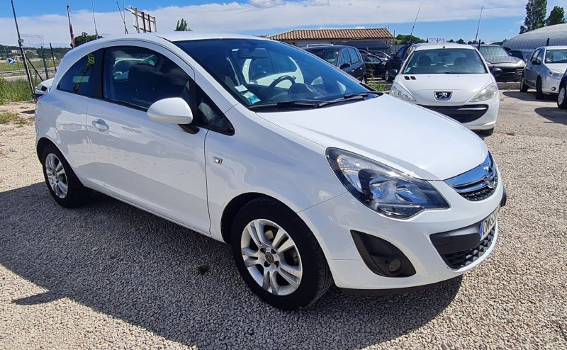 OPEL CORSA D 2014