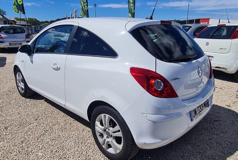 OPEL CORSA D 2014