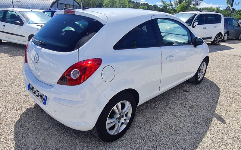 OPEL CORSA D 2014