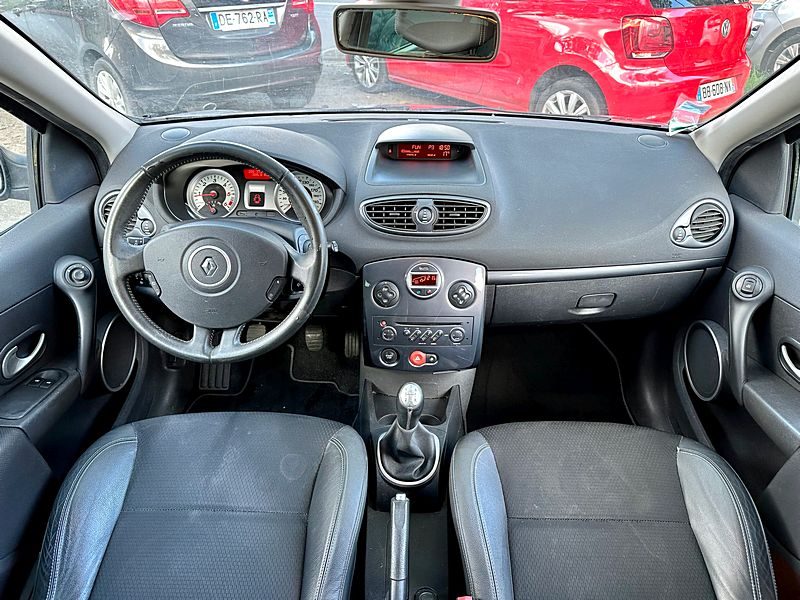 RENAULT CLIO III 2009