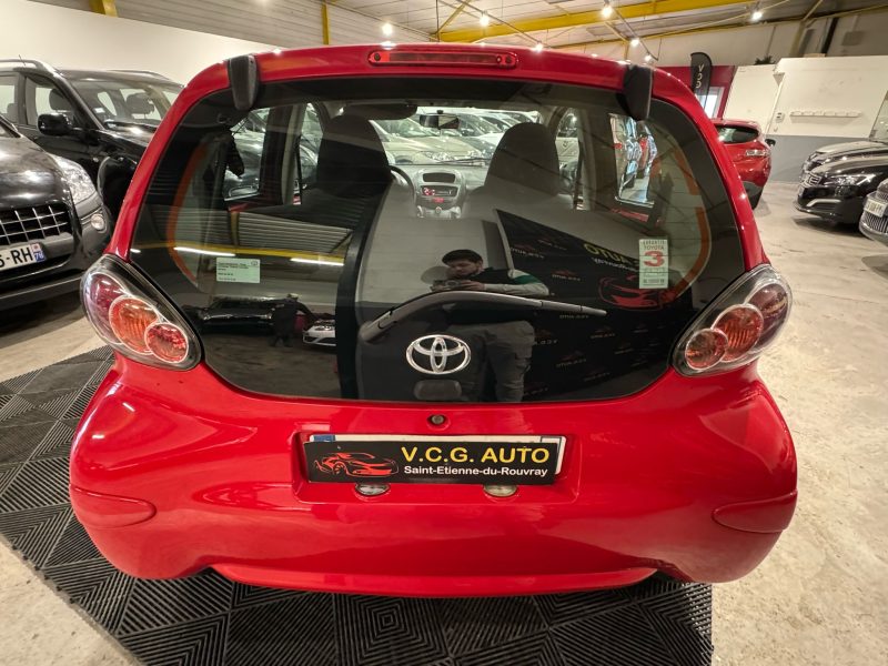 TOYOTA AYGO 2012