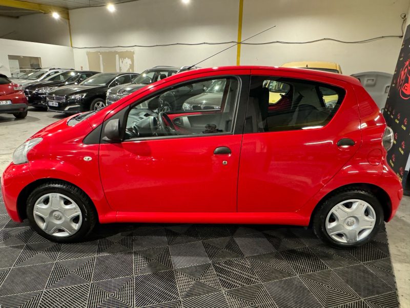 TOYOTA AYGO 2012