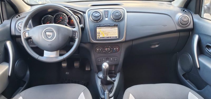 Dacia Sandero 0.9 Tce 90 Stepway phase 2, *GPS*, *Attelage*,*Régulateur*,*Radar*