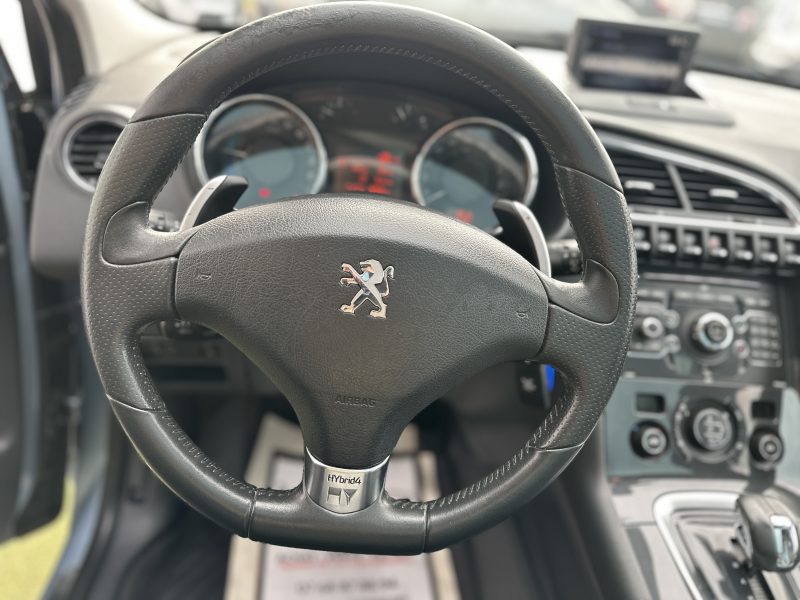 PEUGEOT 3008 2012