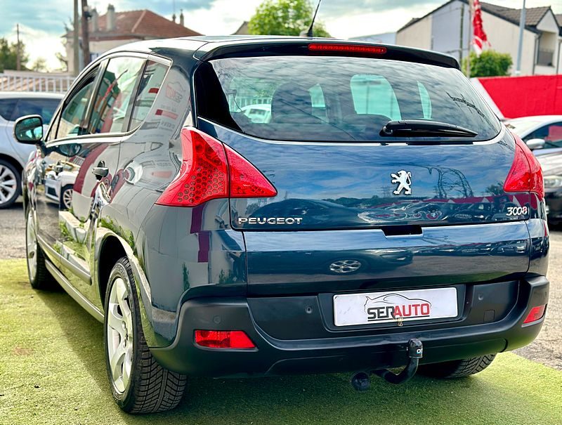 PEUGEOT 3008 Monospace 2013