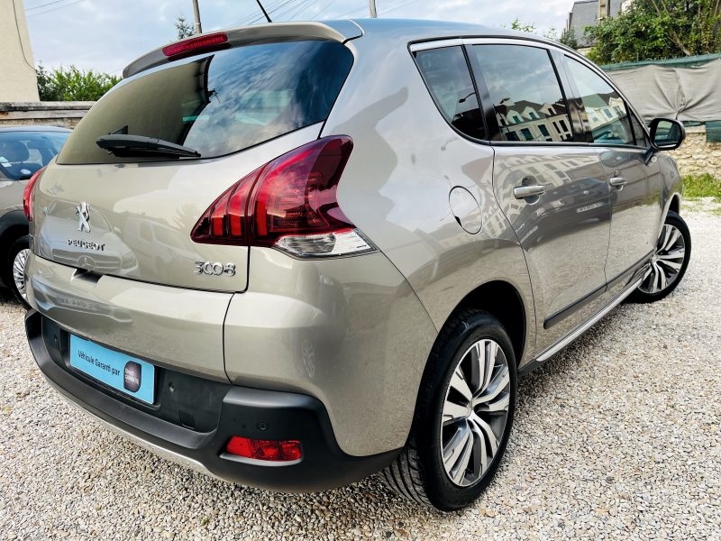 PEUGEOT 3008 2015