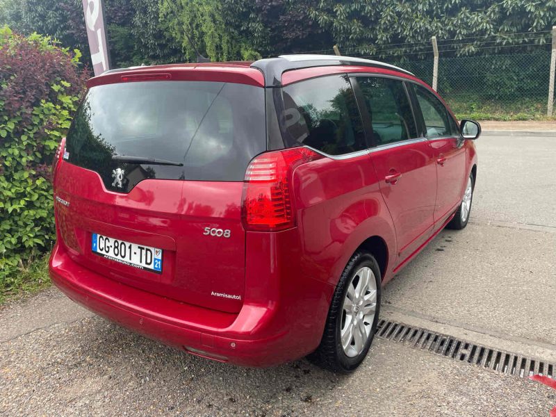 PEUGEOT 5008 2.0HDI 150CV