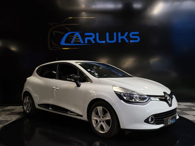 RENAULT CLIO IV 0.9 TCE 90cv INTENS / KEYLESS GO / RADAR AR / FEUX AUTO 