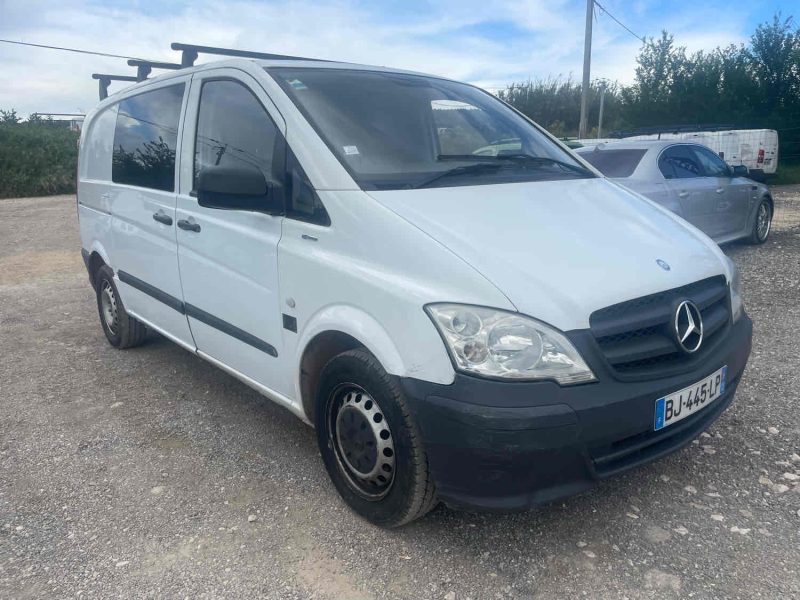 MERCEDES VITO 110 CDI COMPACT BOITE 6 3 PLACES 2011