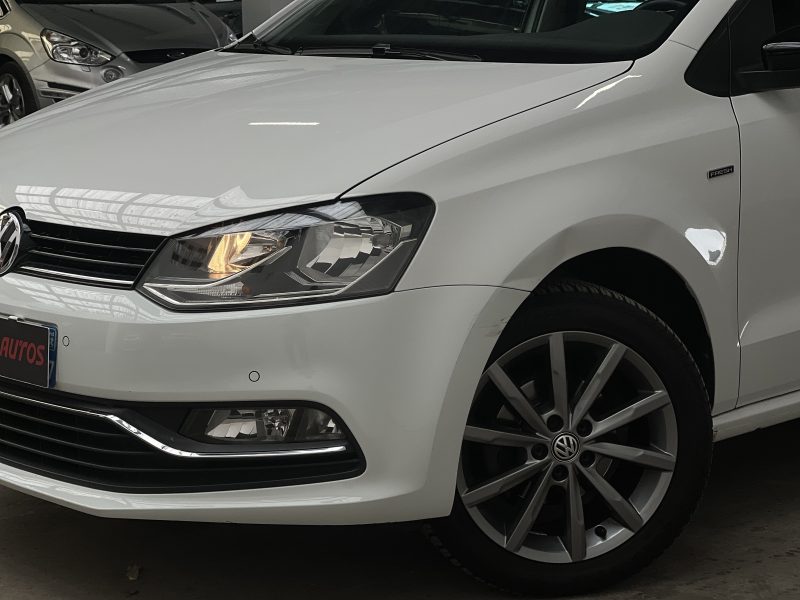 VOLKSWAGEN POLO 1.2 TSI 90CH FRESH