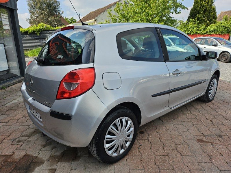 RENAULT CLIO III 1.5L dCi 106cv *LUXE DYNAMIQUE* / GARANTIE REVISE