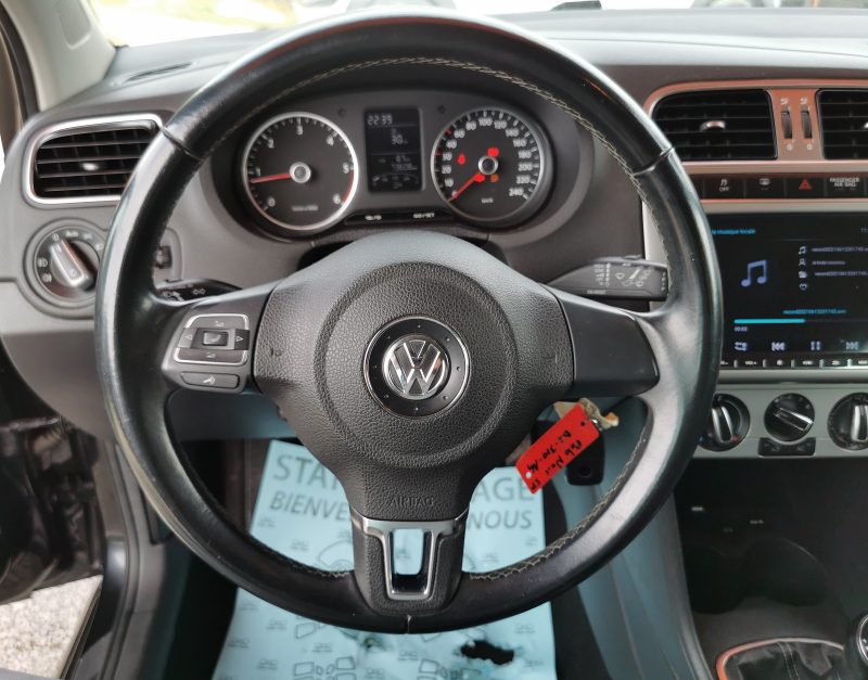 VOLKSWAGEN POLO V 2013