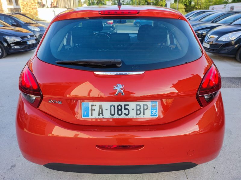 PEUGEOT 208  2018