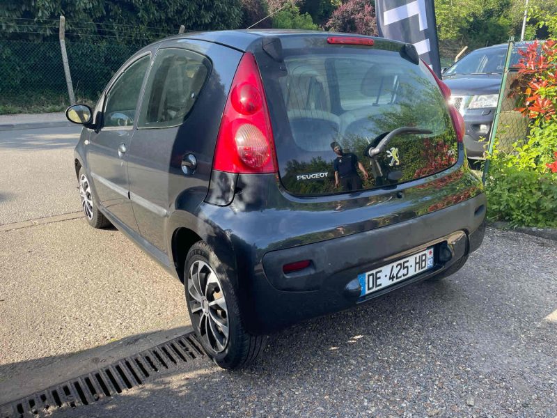 PEUGEOT 107 1.0i 68CV