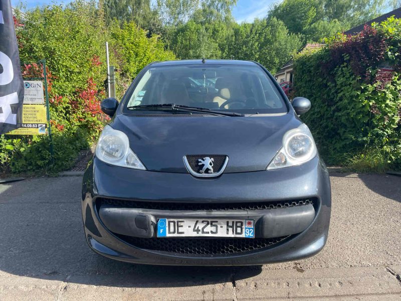 PEUGEOT 107 1.0i 68CV