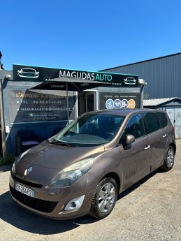 RENAULT SCENIC 7 PLACES 2011