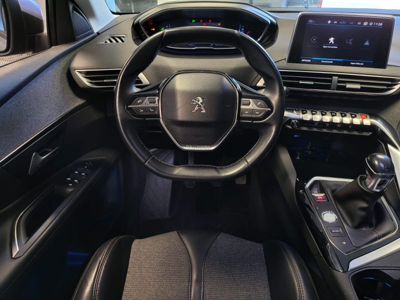 PEUGEOT 3008 1.2 PURETECH BVM6 130cv ALLURE PACK / SUIVI COMPLET / I-COCKPIT / CARPLAY / CAMERA