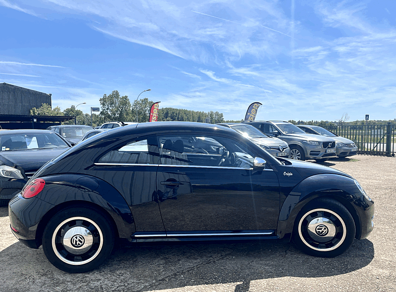 VOLKSWAGEN BEETLE 2016